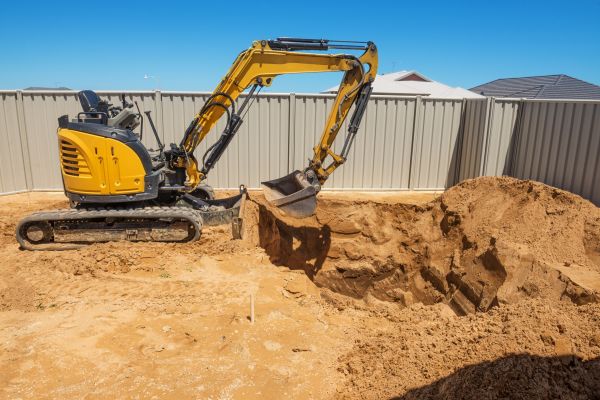Yard Digging Service in Panama City Beach